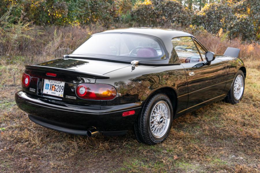  Mazda Miata Limited Edition (NA) 1993 года  (фото 3 из 121)